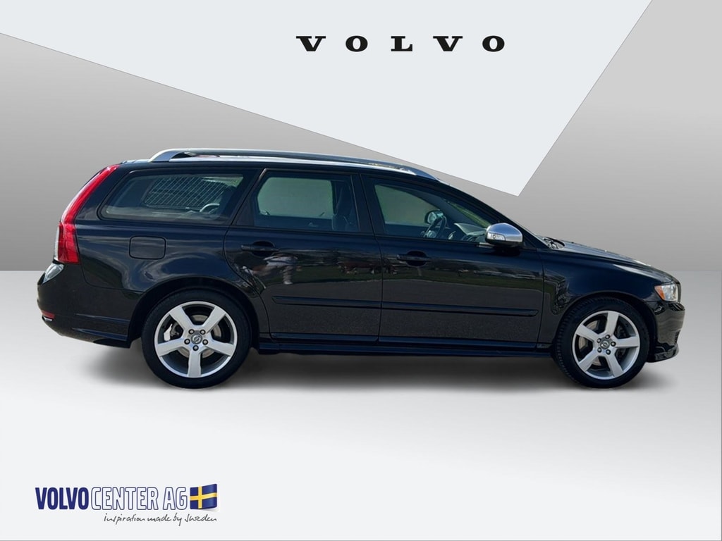 Volvo  2.0 D4 R-Design Edition