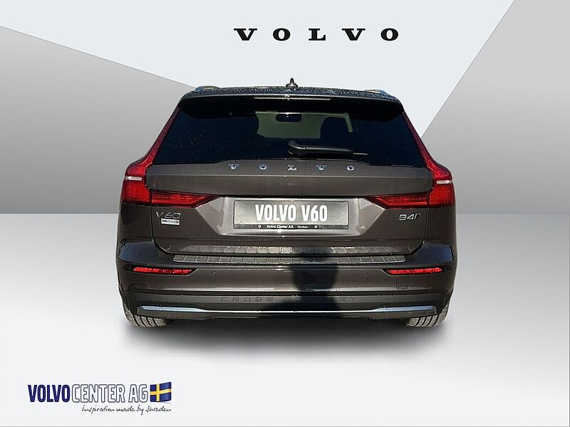Volvo  Cross Country 2.0 B4 Plus AWD