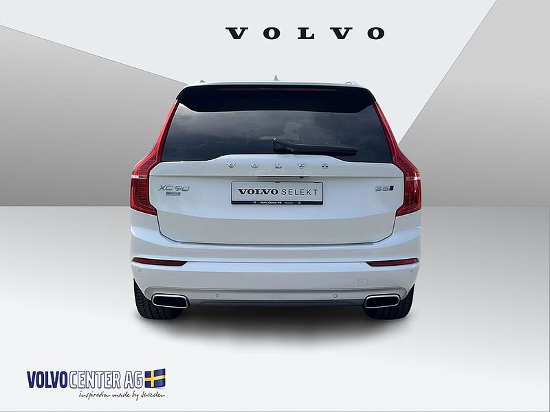 Volvo  2.0 B5 MH Momentum 7P. AWD